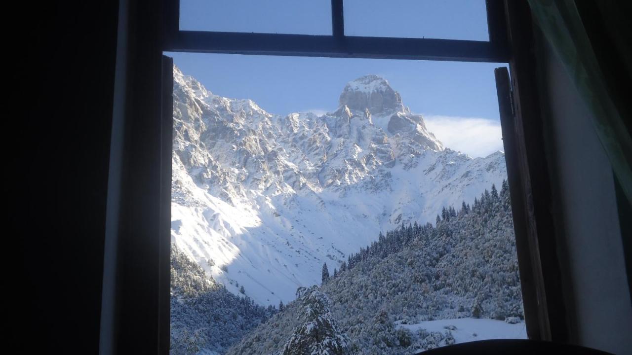 Peak Mazeri Guest House Zewnętrze zdjęcie
